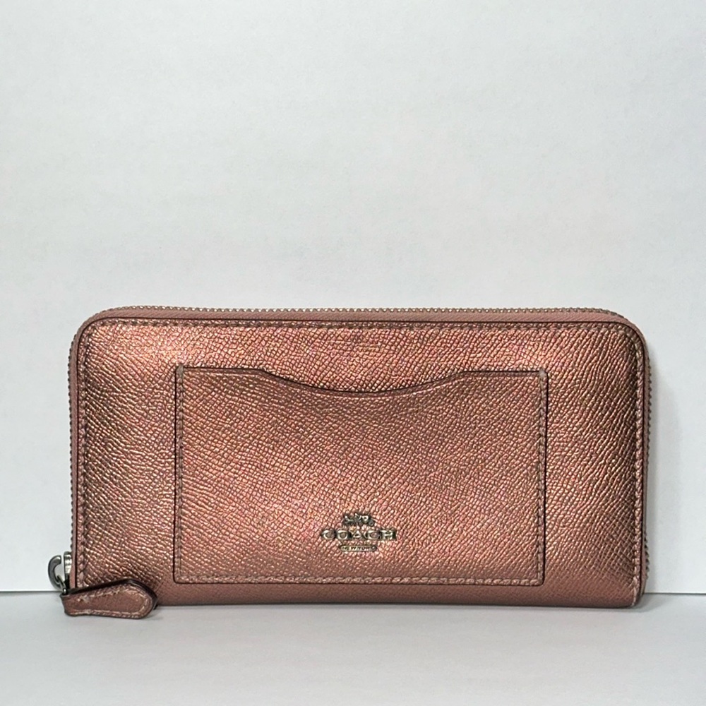 *RARE COLOR* COACH Accordion Crossgrain Leather Zip Wallet